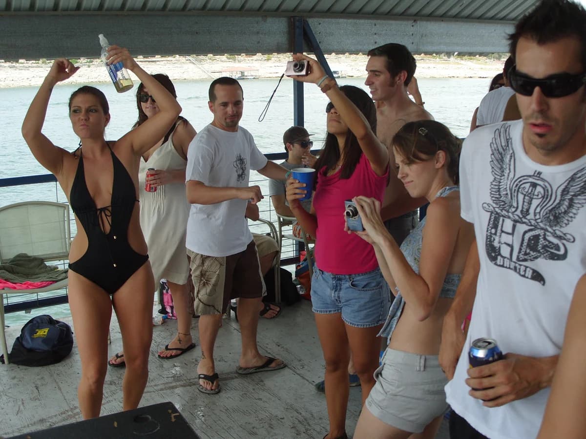 Best Lake Travis Boat Rentals: Party Boats, Pontoons, Double Deckers and Wake Boats