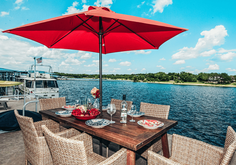 LA MALA HOUSEBOAT RENTAL